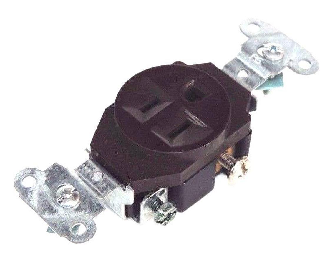 Used NIB PASS AND SEYMOUR 5251 SINGLE RECEPTACLE 15A 125V