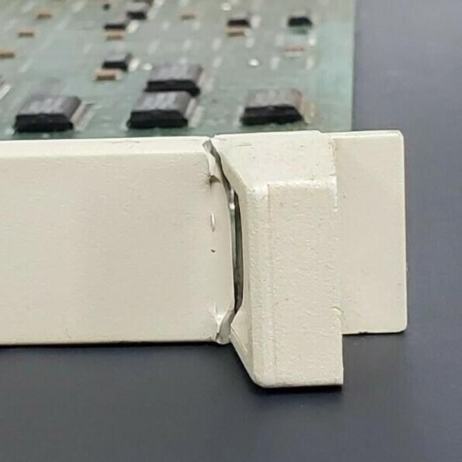 Used ABB DSQC 223 I/O BOARD YB560103-BD/3 P/N: 560103BD REV. 007 3HAB 2214-8/3
