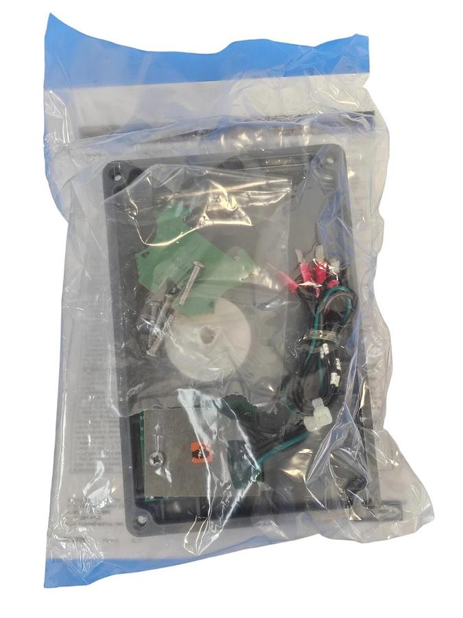 Used NIB HUBBELL HBLDS3RCP COVER ASSEMBLY 30 AMP 600 VAC