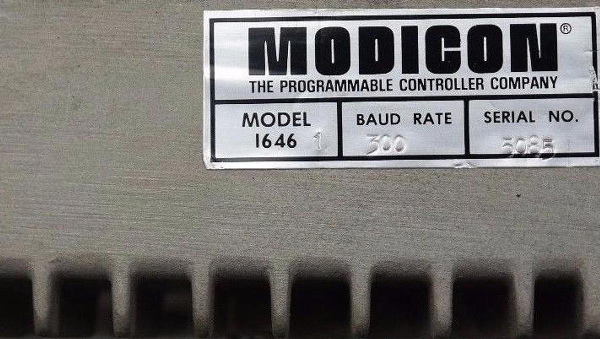 Used MODICON 1646-1 MODULE COMPUTER INTERFACE 16461 BAUD RATE 300
