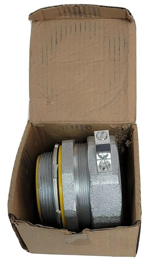 Used NEW COOPER CROUSE HINDS LTB300G 3'' GROUNDING CONNECTOR W/ INSULATED THROAT