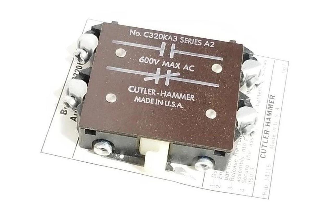 Used LOT OF 5 NIB CUTLER-HAMMER C320KA3 AUXILIARY CONTACTS 1NO/1NC 600VAC SER. A2