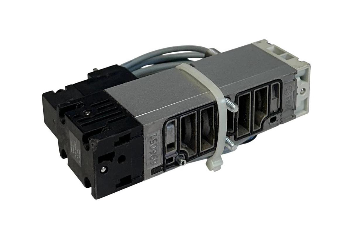 Used FESTO VSVA-B-M52-MZ-A1-1C1-APC / 560725 PNEUMATIC SOLENOID VALVE 5/2-WAY USNP