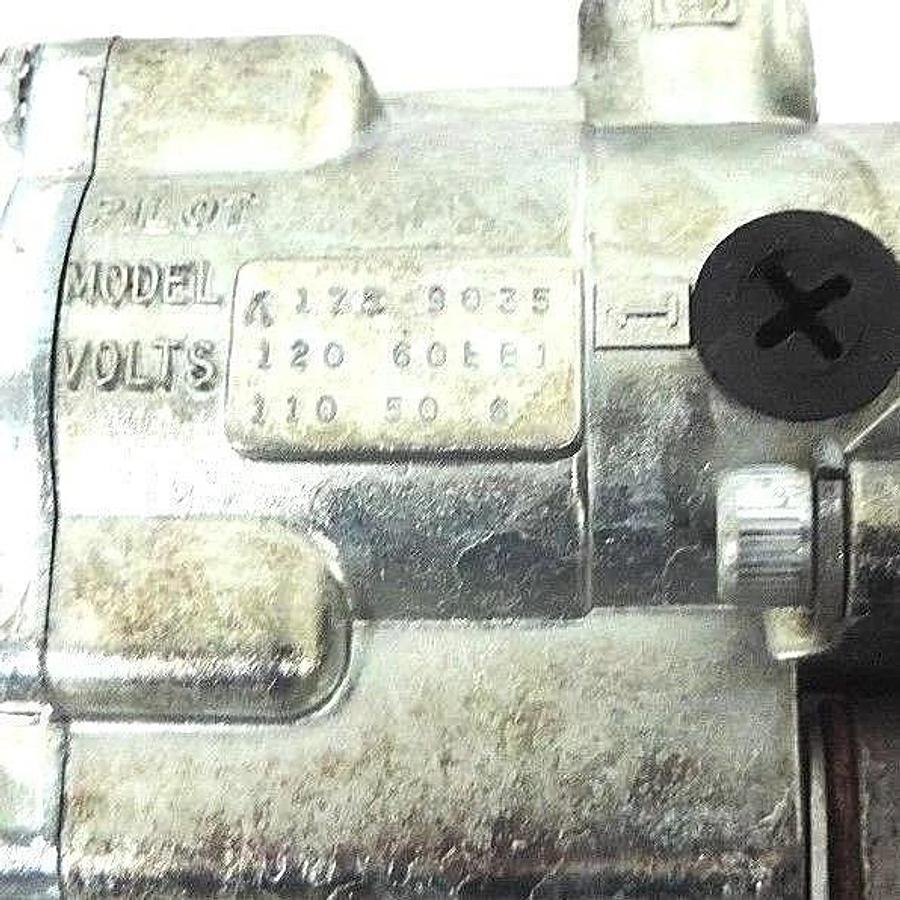 Used SCHRADER BELLOWS L4152910253 PNEUMATIC VALVE 110/220V, 50/60HZ, 12WATT, 140PSI
