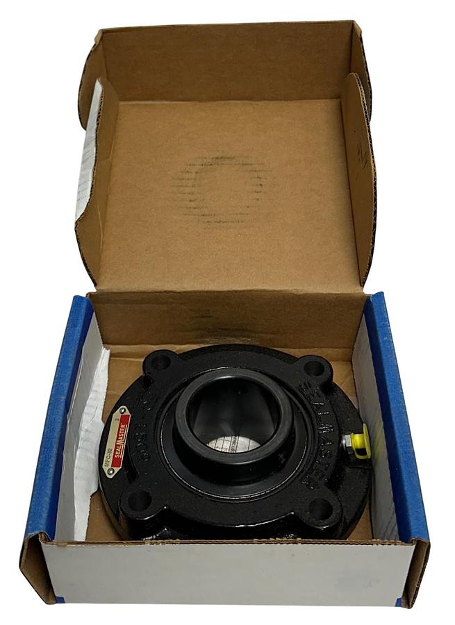 Used REGAL SEALMASTER MFC-32 / 701806 SET SCREW FLANGE-MOUNT BALL BEARING 2'' NSMP