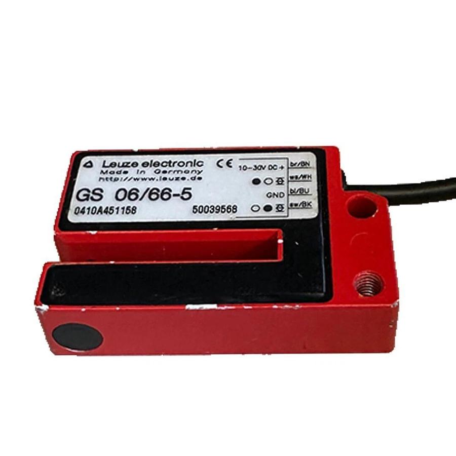 Used LEUZE ELECTRONIC GS 06/66-5 / GS06665 FORKED PHOTOELECTRIC SENSOR 50039568