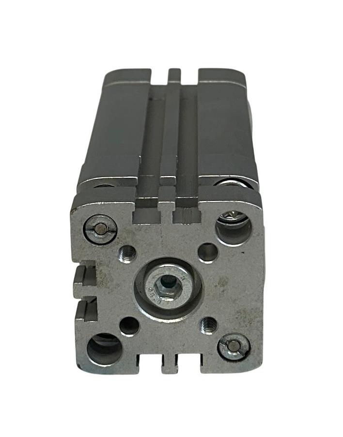 Used FESTO ADNGF-32-50-P-A / 554245 PNEUMATIC COMPACT CYLINDER 50mm STROKE NSNP