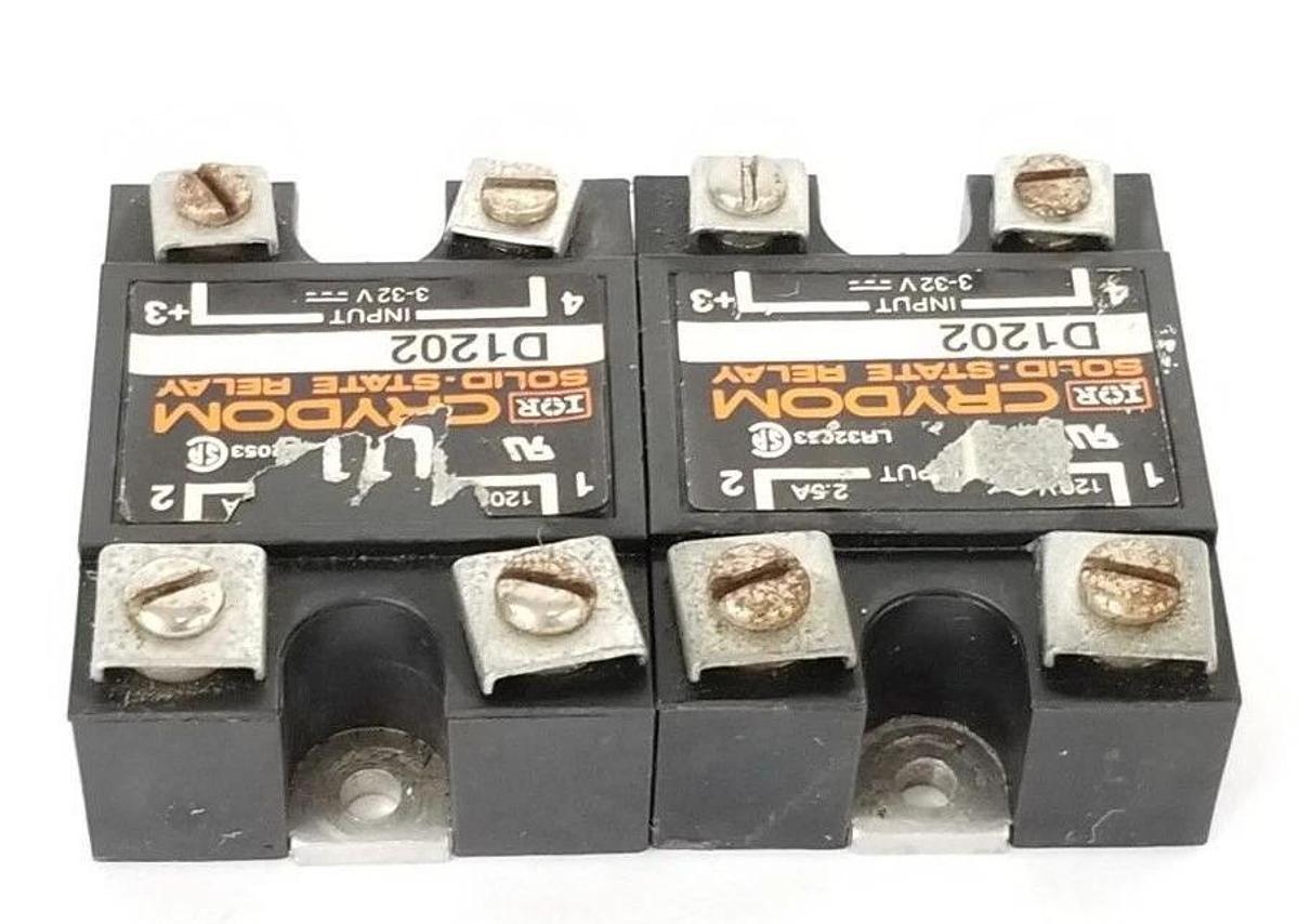 Used LOT OF 2 CRYDOM D1202 SOLID STATE RELAYAS 120V, 2.5A