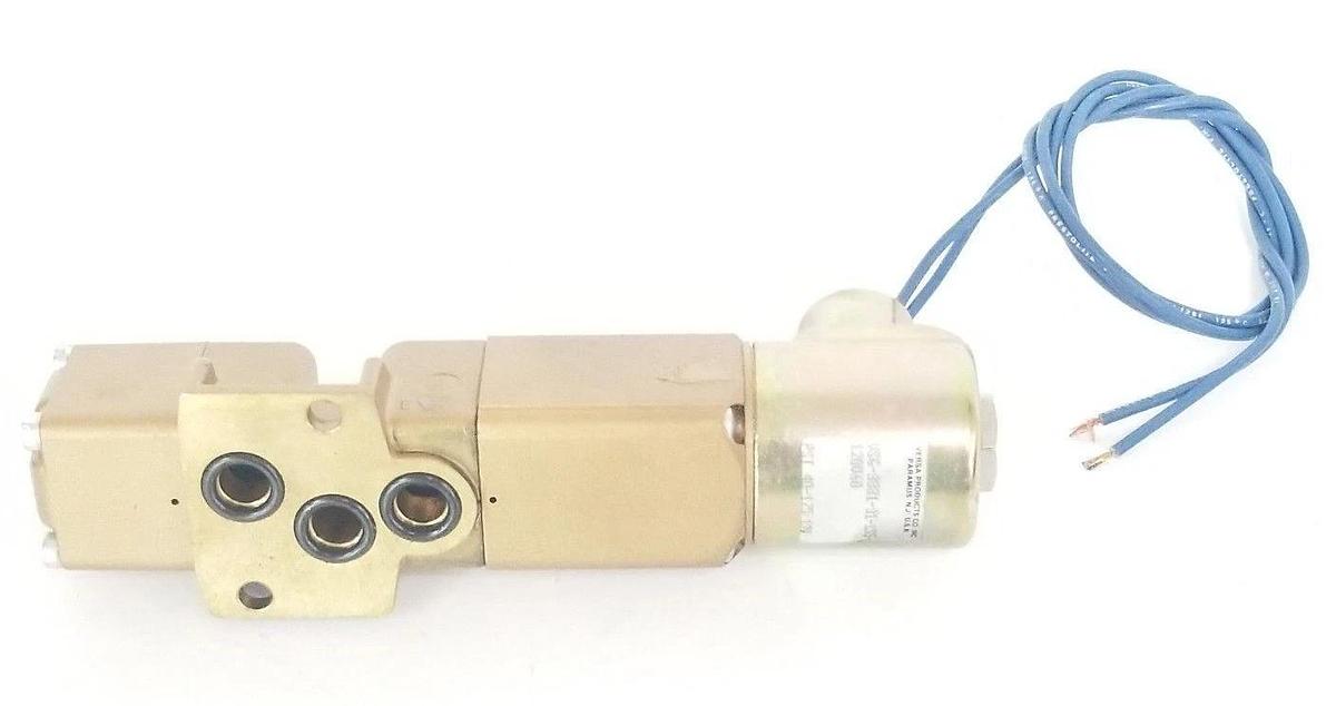NEW VERSA VALVES VSG-3331-31-155-120V60 THREE-WAY VALVE