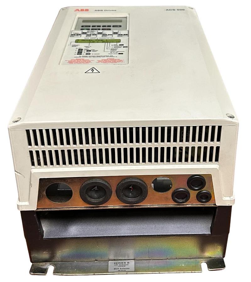 Used ABB ACS501-007-2-00P2 / ACS501007200P2 ACS 500 AC DRIVE 7.5/10HP 208-240VAC 3PH