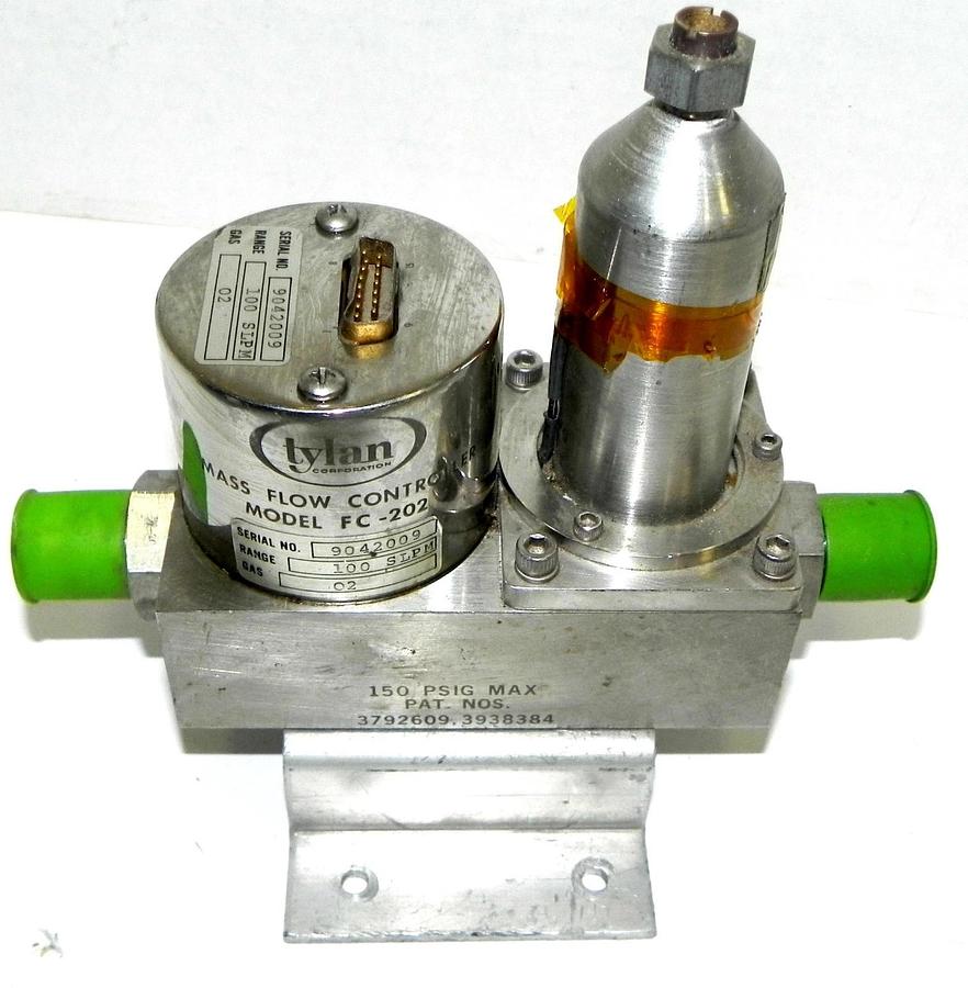 Used TYLON FC-202 MASS FLOW CONTROLLER FC202