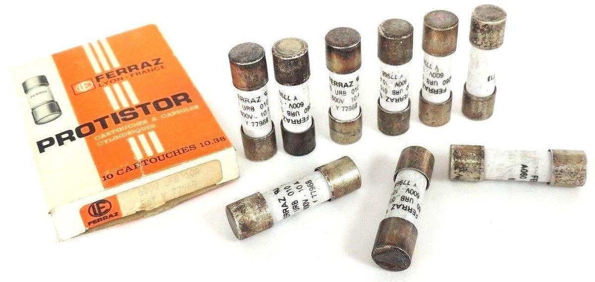 Used LOT OF 9 FERRAZ SHAWMUT A-060-URB-010-T-13 FUSES A060URB010T13, 600V, 10A A77968