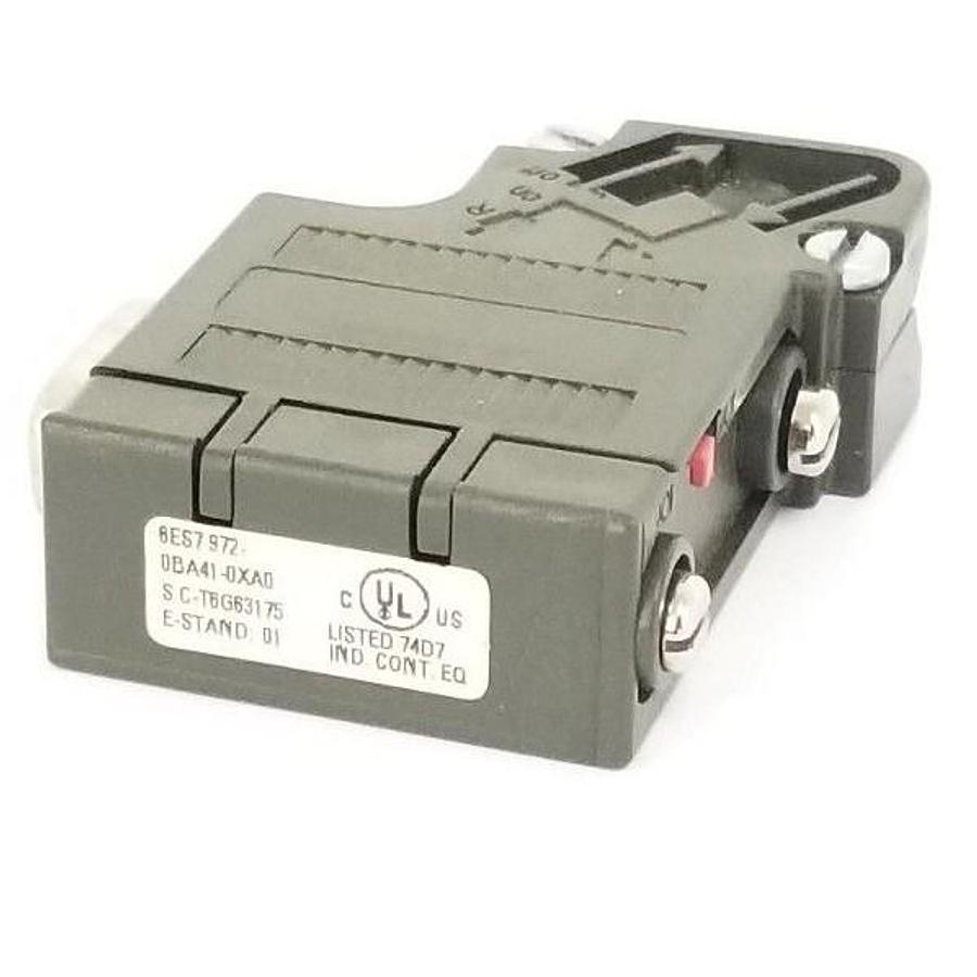 Used SIEMENS 6ES7-972-0BA41-0XA0 CONNECTOR 35 DEG. 6ES79720BA410XA0