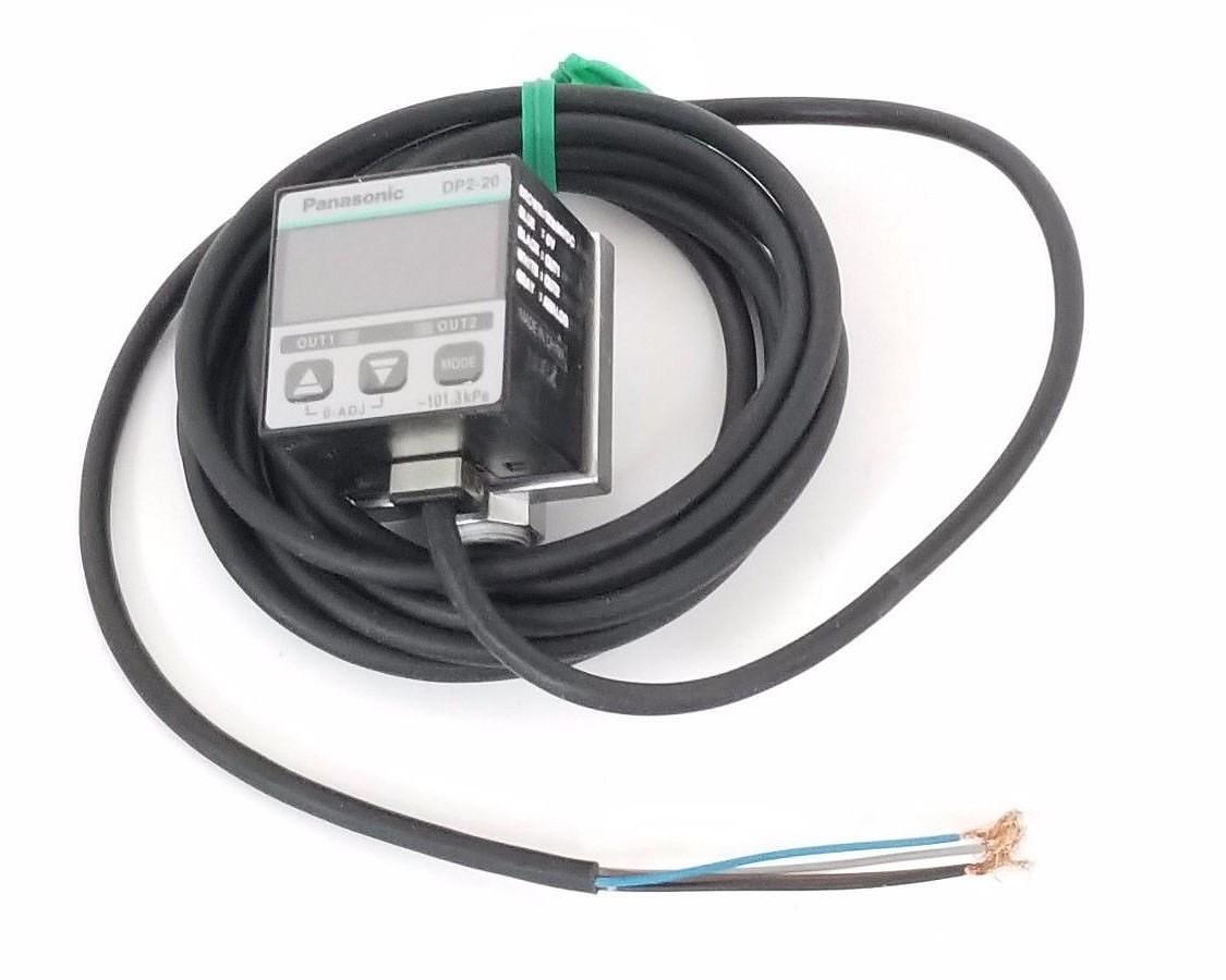 Used NEW PANACONIC / SUNX DP2-20 DIGITAL PRESSURE SENSOR DP220, 12 TO 24V DC