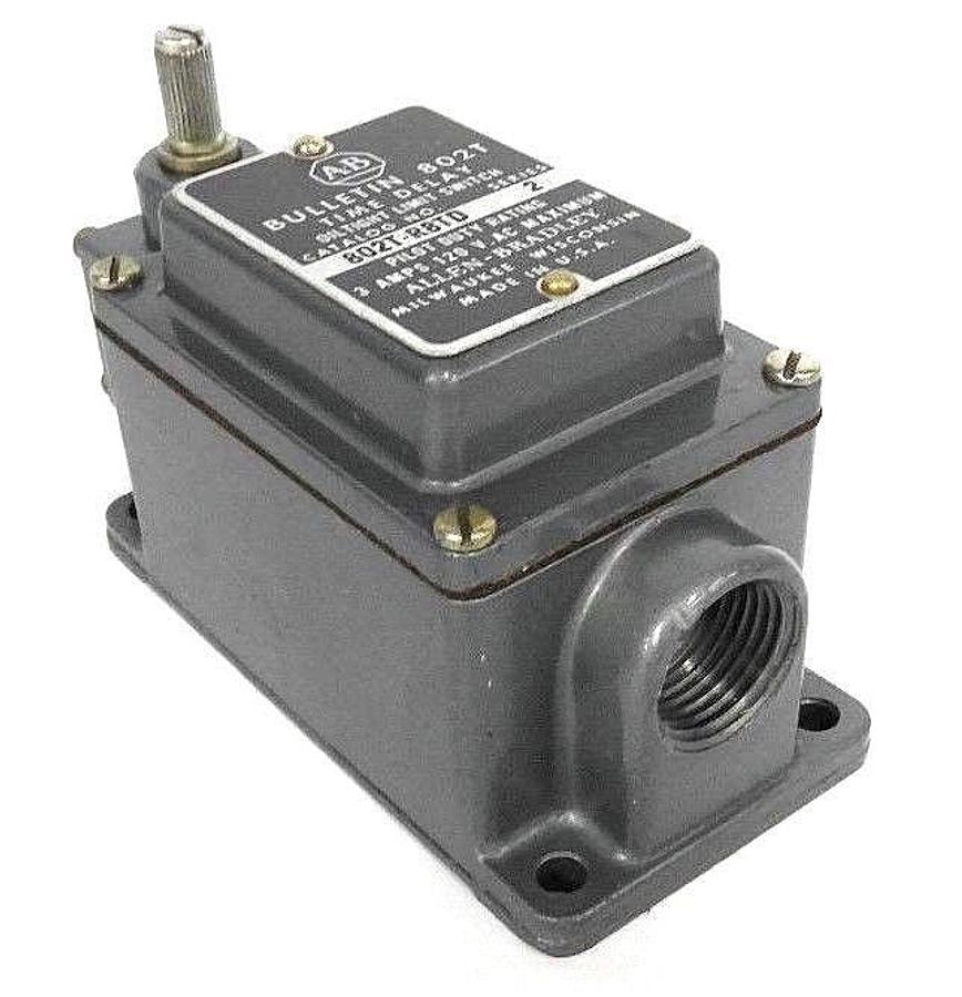 Used NEW ALLEN BRADLEY 802T-R8TD TIME DELAY OILTIGHT LIMIT SWITCH 802TR8TD, SER. 2