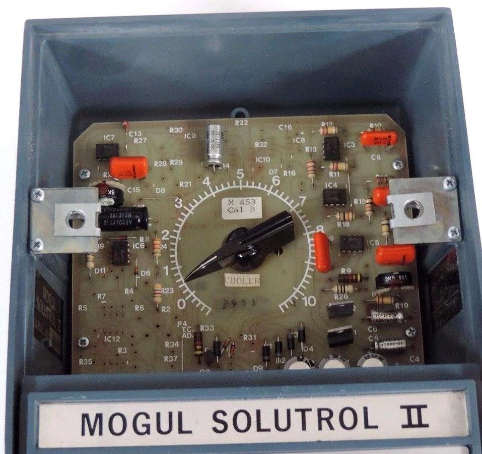 Used MOGUL SOLUTROL II TREATMENT PUMP CONTROLLER 115V 60HZ 1PHASE