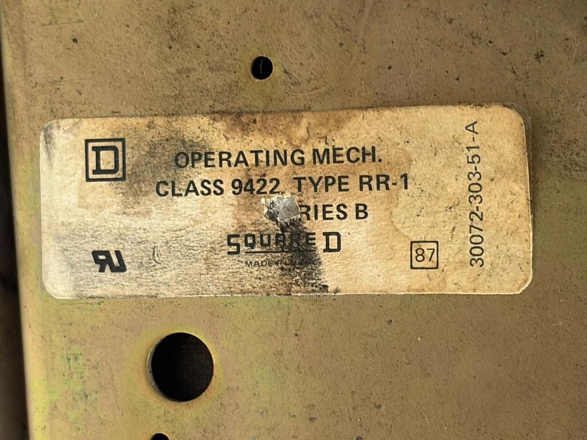 Used Square D LAL36350 350A Circuit Breaker Class 9422 RR-1 Operating Mechanism