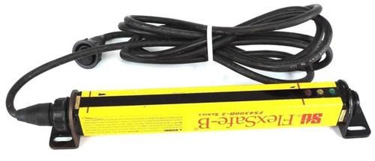 Used STI FLEXSAFE B FS4300B-2 8" LIGHT CURTAIN TRANSMITTER FS4308B-2X-1 42673-0080