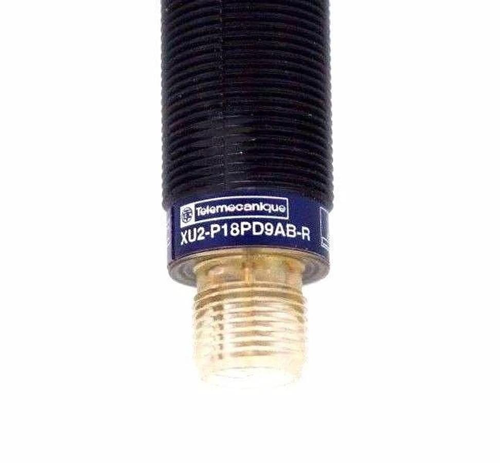 Used NIB TELEMECANIQUE XU2P18PD9AB PHOTOELECTRIC SENSOR UE:12..24VDC XU2-P18PD9AB