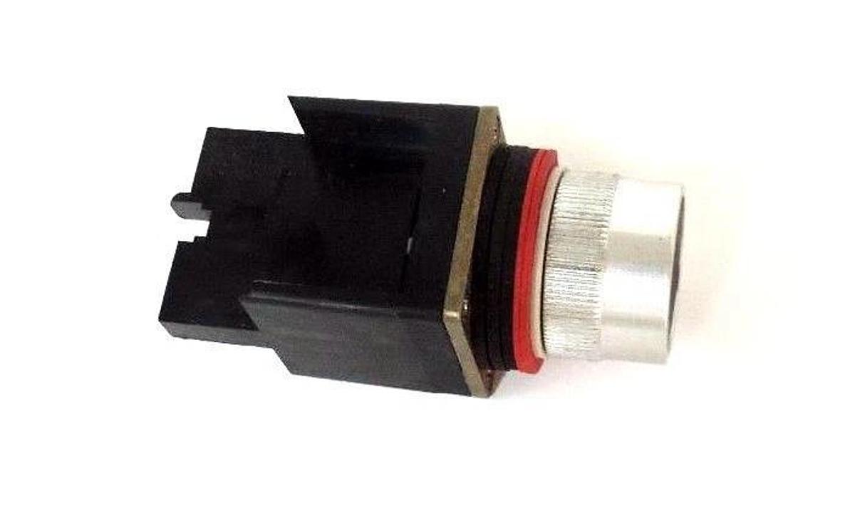 NEW ALLEN BRADLEY 800MR-A2 FLUSH HEAD PUSHBUTTON SER. A, 800MRA2