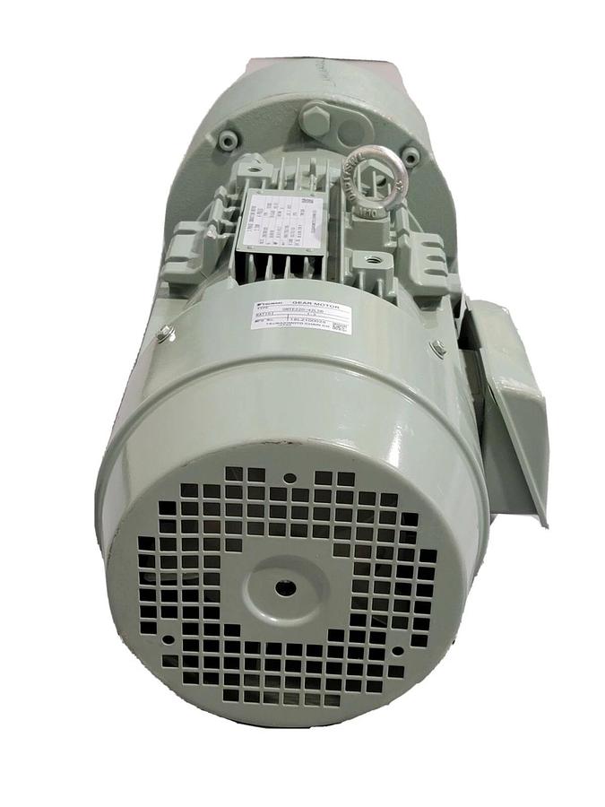 NEW TSUBAKIMOTO CHAIN CO. TE220B INDUCTION MOTOR W/ GMTE220-42L5B GEAR MOTOR