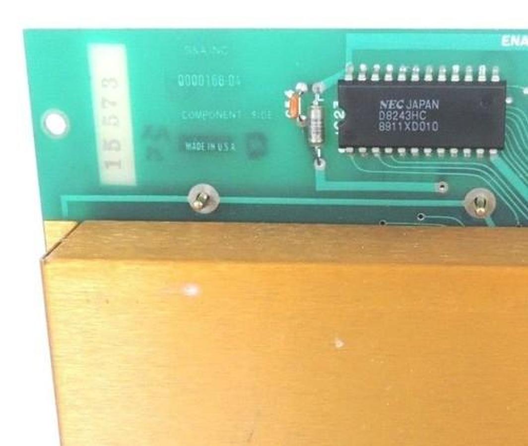Used SAUNDERS AND ASSOC. INC 0000167-00 BOARD 0000166-04 BOARD