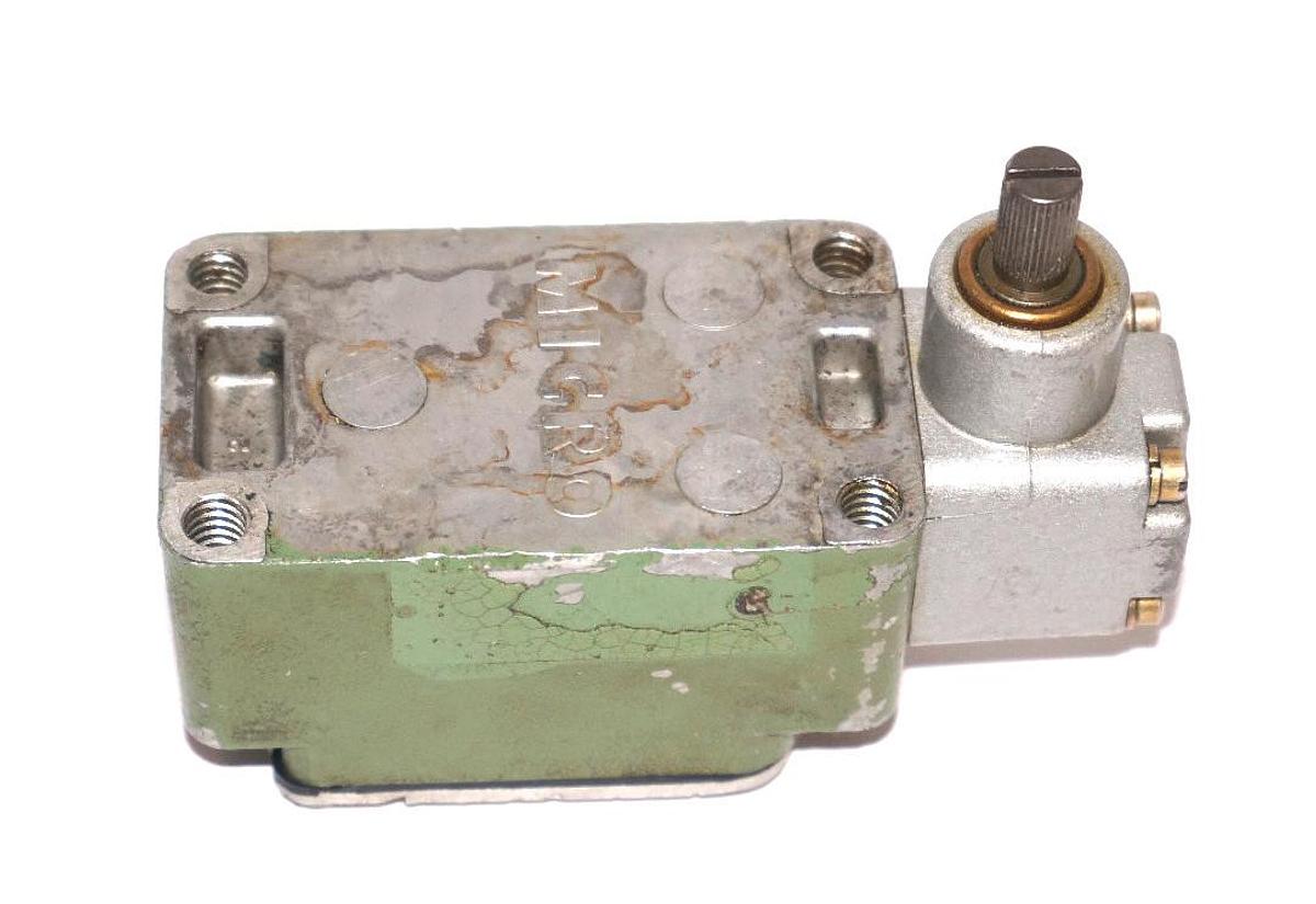 Used MICRO SWITCH 1LS1-L SWITCH 10AMP 1/3HP-125VAC 3/4-250VAC OIL TIGHT 1LS1L
