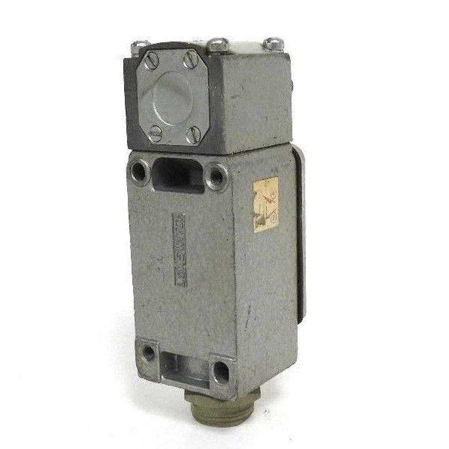 Used R.B. DENISON C2-JK05 LIMIT SWITCH C2JK05 LOT 677, SER. A, NEMA A6