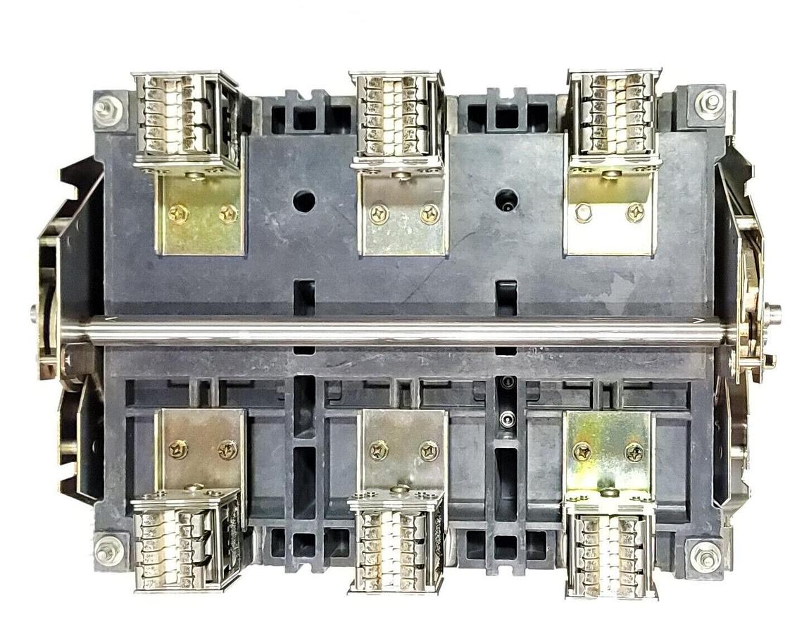 Used SIEMENS SBS0808 DRAWOUT CIRCUIT BREAKER SBS 800 W/ TRIP UNIT AND PLUG 800A 600V