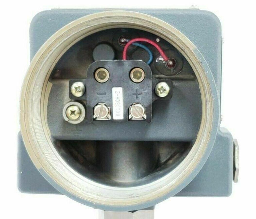 Used FOXBORO 823DP-I3K1NL0 ELECTRONIC TRANSMITTER W/ B0138NS SENSOR MODULE