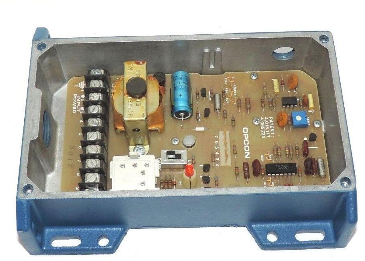 Used OPCON MODEL 8170A-6501 DEMODULATOR PART NO. 101163, 115 VOLTS CONTROL UNIT