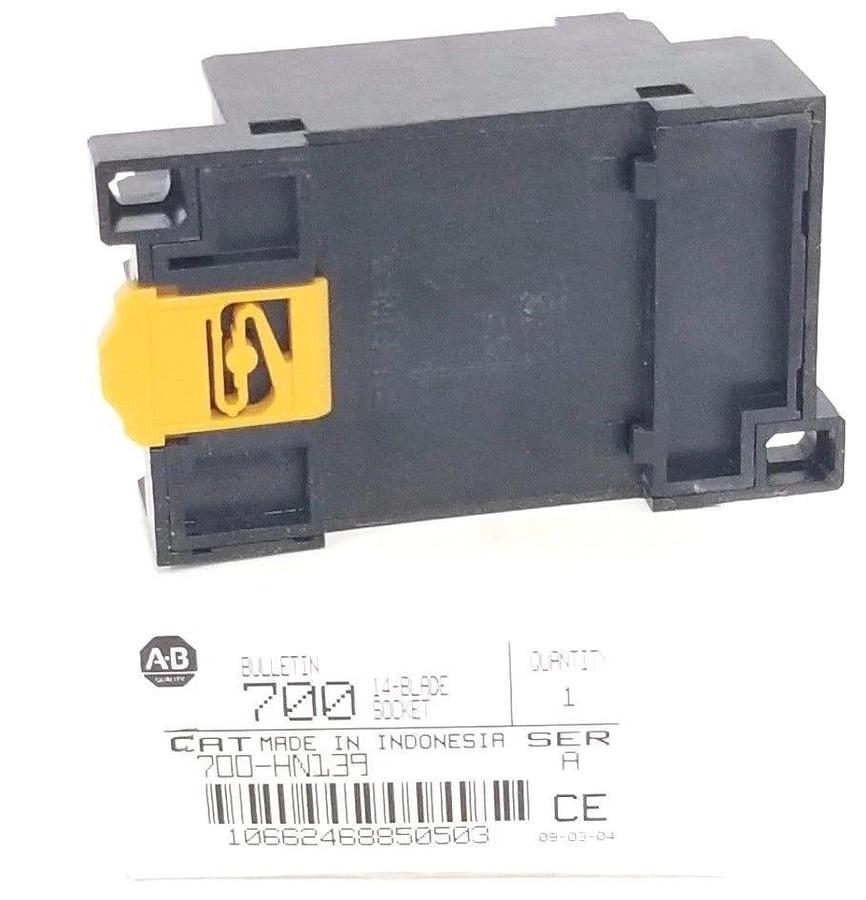 Used NIB ALLEN BRADLEY 700-HN139 14-BLADE SOCKET 700HN139, SER. A