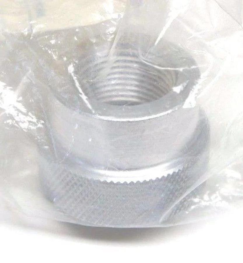 Used NEW THOMAS & BETTS FSA22 ALUMINUM ADAPTER 3/4'' & FSA12 PLUG ADAPTER 3/4''