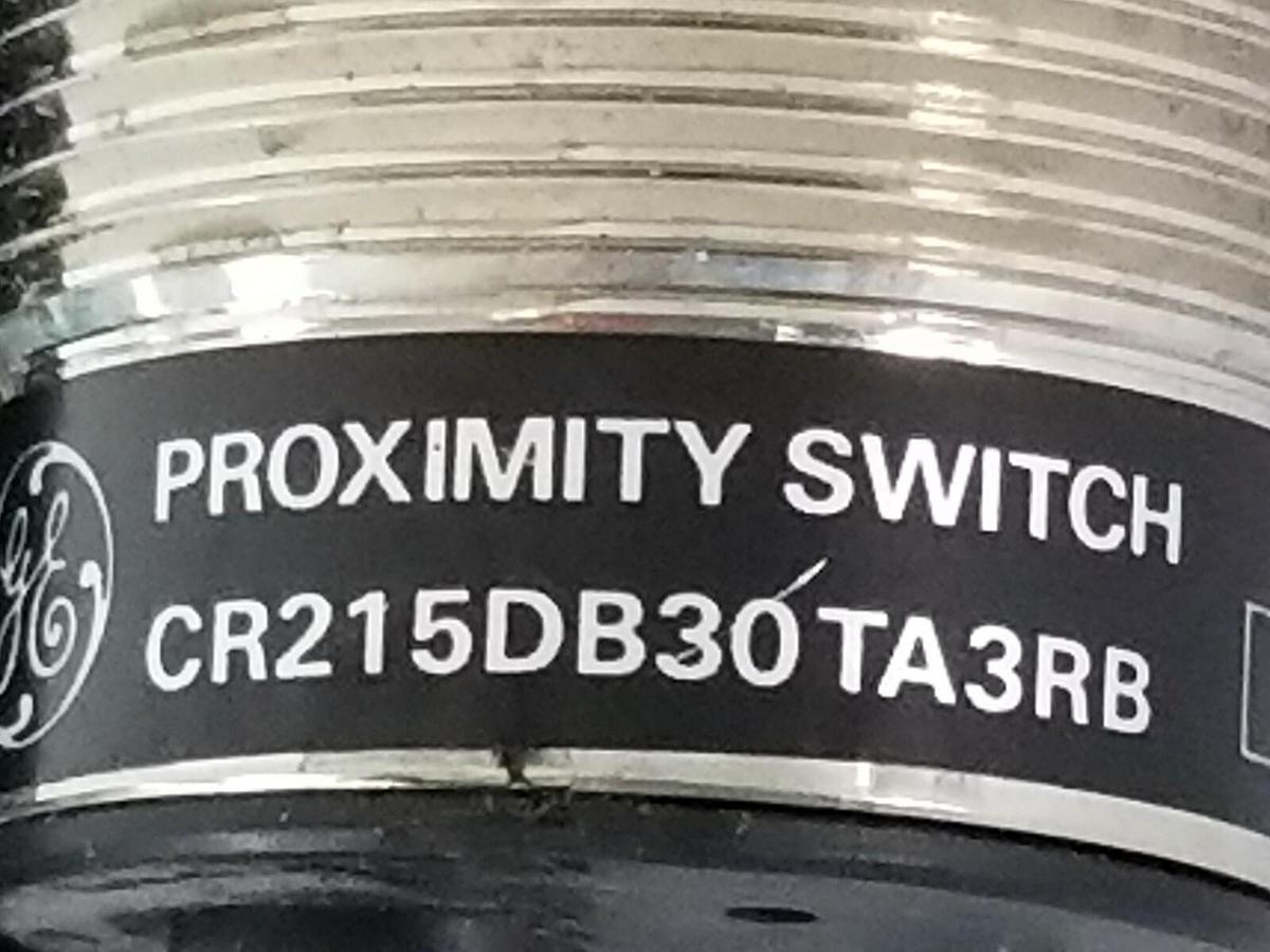 Used NEW GENERAL ELECTRIC CR215DB30TA3RB PROXIMITY SWITCH 10-30V DC