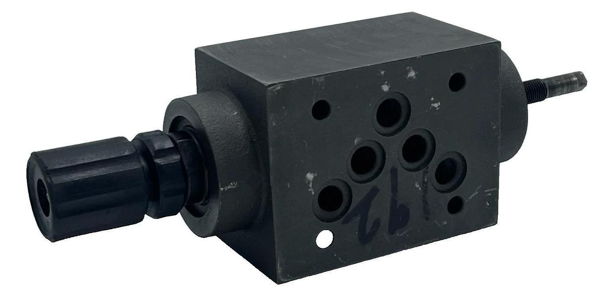 Used NORTHMAN MT-03W-K-30 Hydraulic Directional Control Valve