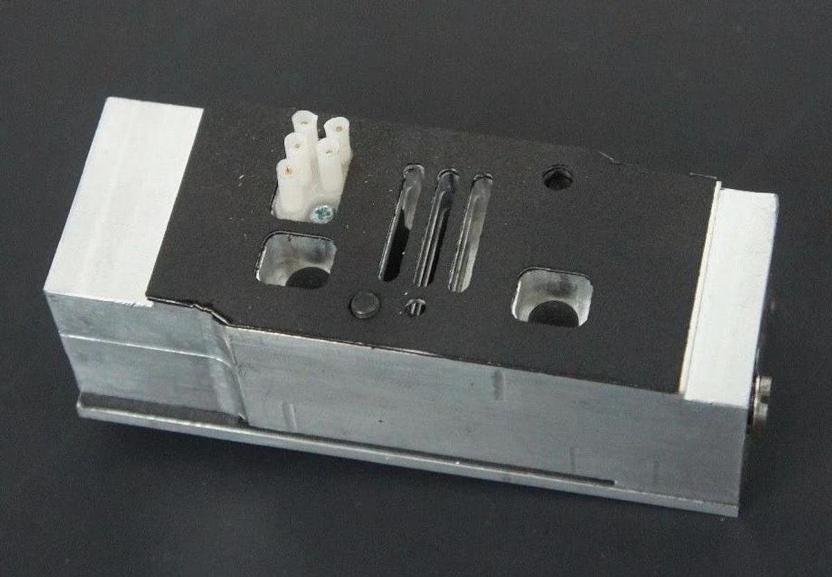 NEW ADAP-U-TEK NU08ISO1-2 ALUMINUM MANIFOLD NU08ISO12