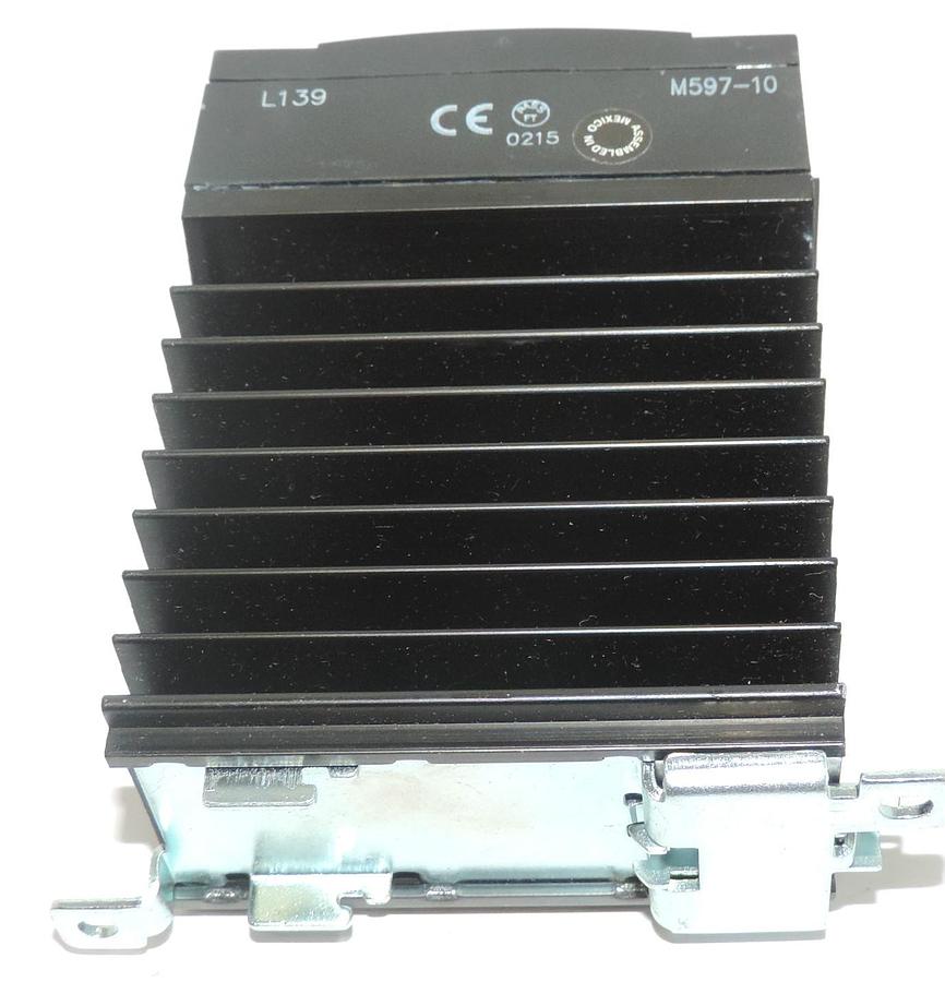 Used NIB CRYDOM CMRA2435 SOLID STATE RELAY 120/240VAC, 35A