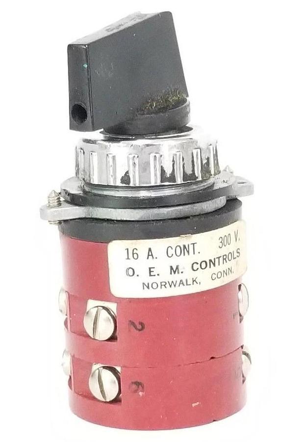 Used OEM CONTROLS VN102T656 SELECTOR SWITCH 16A, 300V