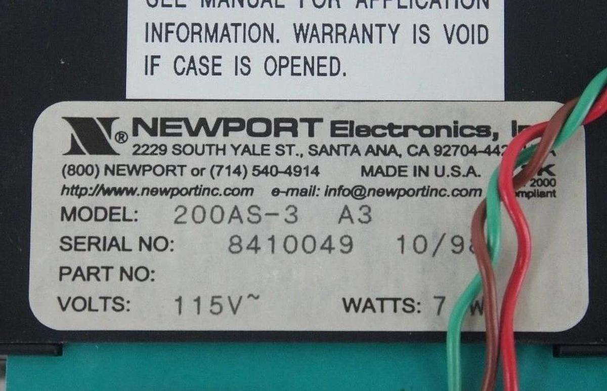Used MAGNETIC INSTRUMENTATION INC. MODEL 8650 GAUSSMETER CHASSIS 115V, 1/2 AMP