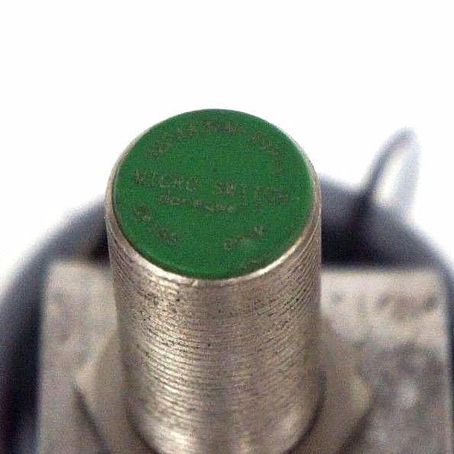 Used HONEYWELL MICROSWITCH 922AA3XMA9PL PROXIMITY SWITCH