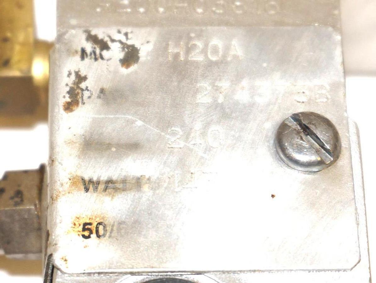 Used NORDSON 274373B APPLICATOR HEAD MODEL H20A, 240V 147W 50/60W, 274373