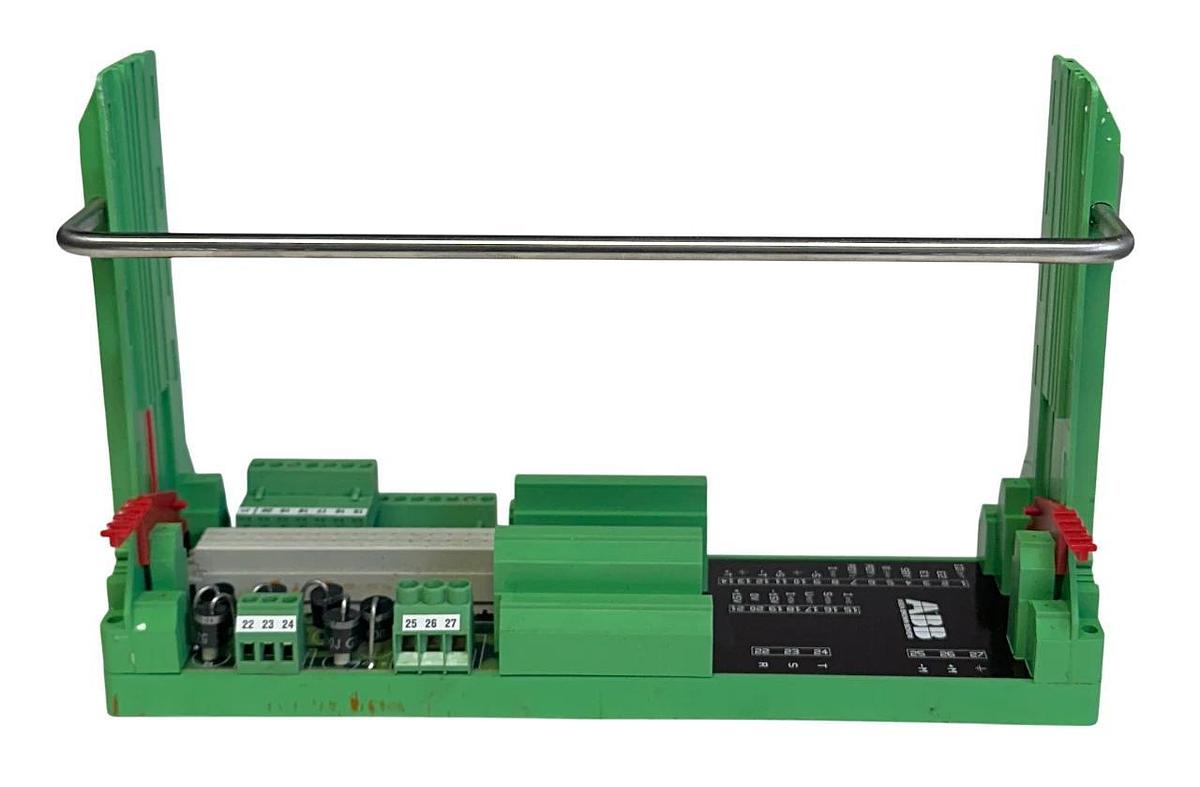 Used ABB 05SK-8002 / 05SK8002 SINGLE-SLOT CHASSIS / POWER SUPPLY 20-70VAC 528560 USNP