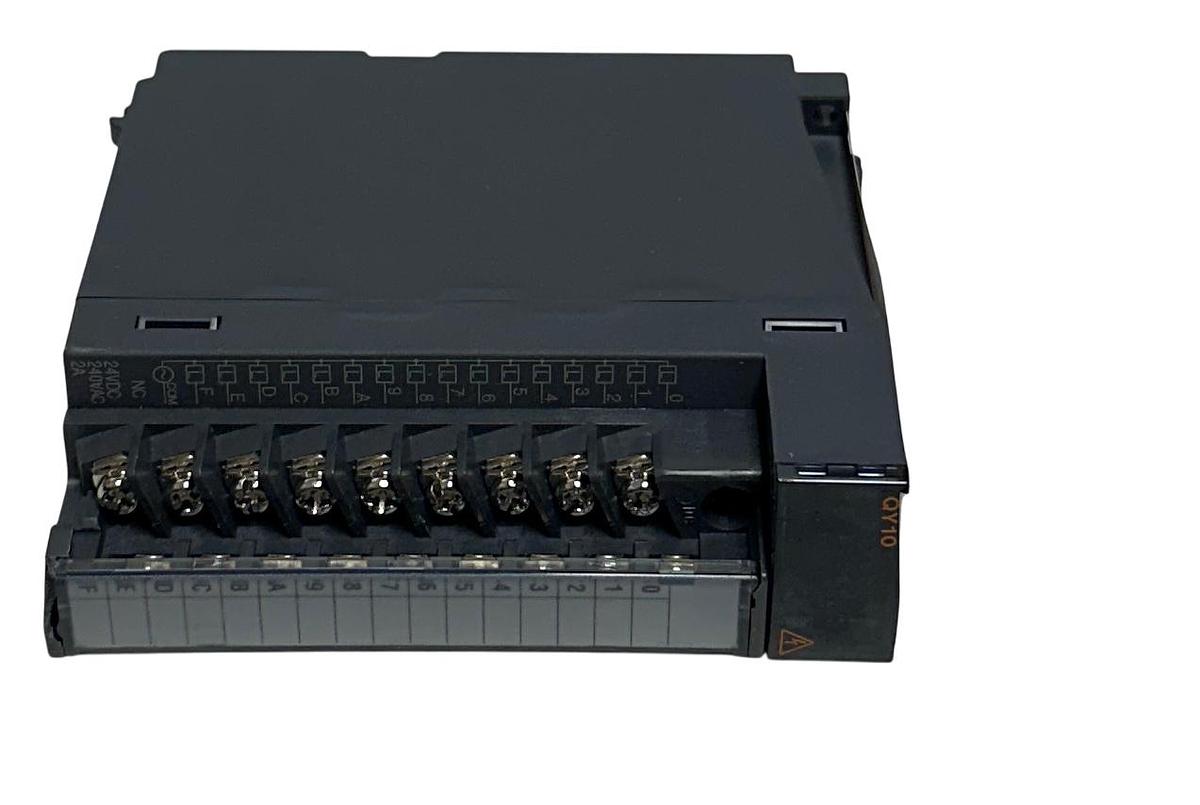 Used MITSUBISHI ELECTRIC QY10 MELSEC-Q DIGITAL RELAY OUTPUT MODULE AC/DC 2A NSNP