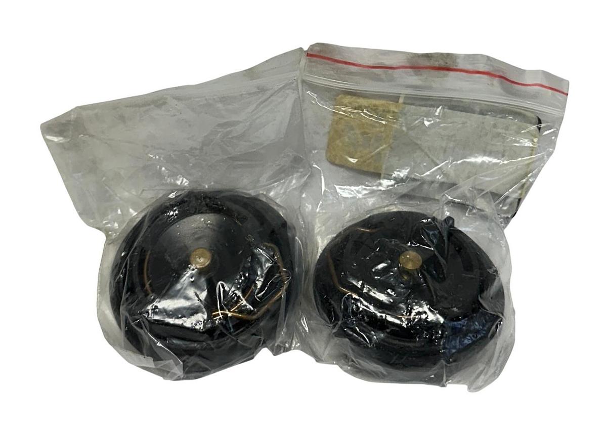 Used 2 UNISOURCE HYSTER 800084007 / HY800084007 OEM HORN BUTTONS FOR FORKLIFT NSMP