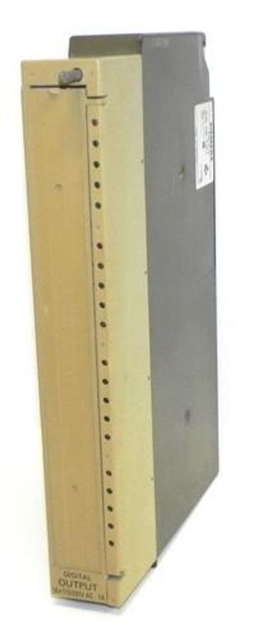 Used SIEMENS 6ES5-456-7LA11 DIGITAL OUTPUT MODULE 16x115/230VAC, 1A, 6ES54567LA11