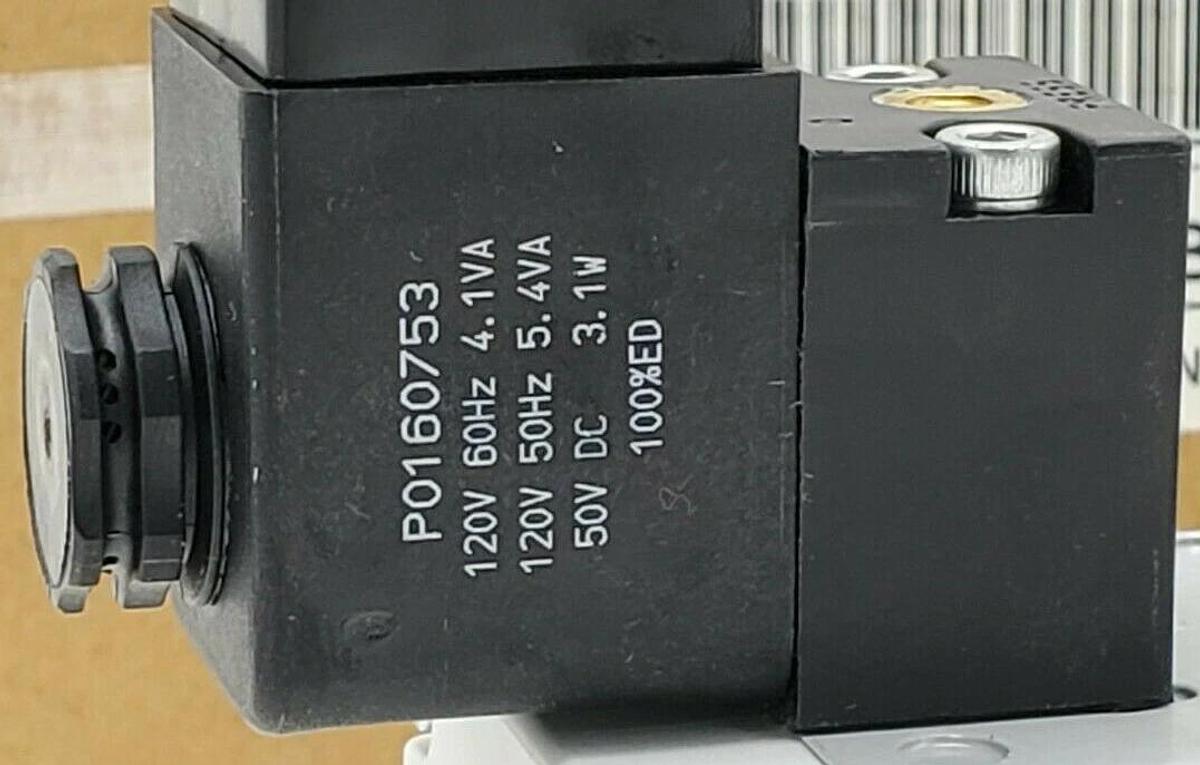 NIB PARKER H25WXBBL53C DOUBLE SOLENOID VALVE 3-POS. APB 145PSIG 120VAC