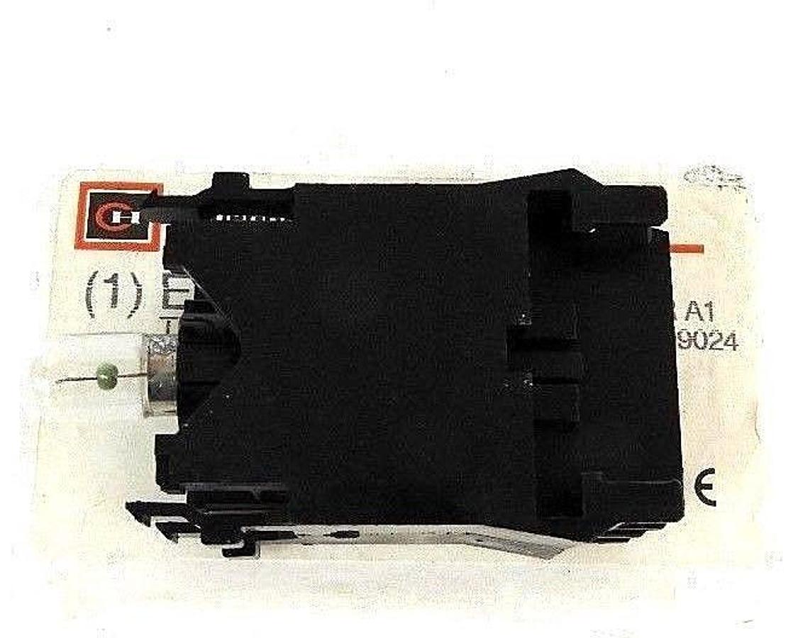 NIB CUTLER-HAMMER E22TL1 TRANSFORMER UNIT SER. A1, 110V 50HZ, 120V 60HZ