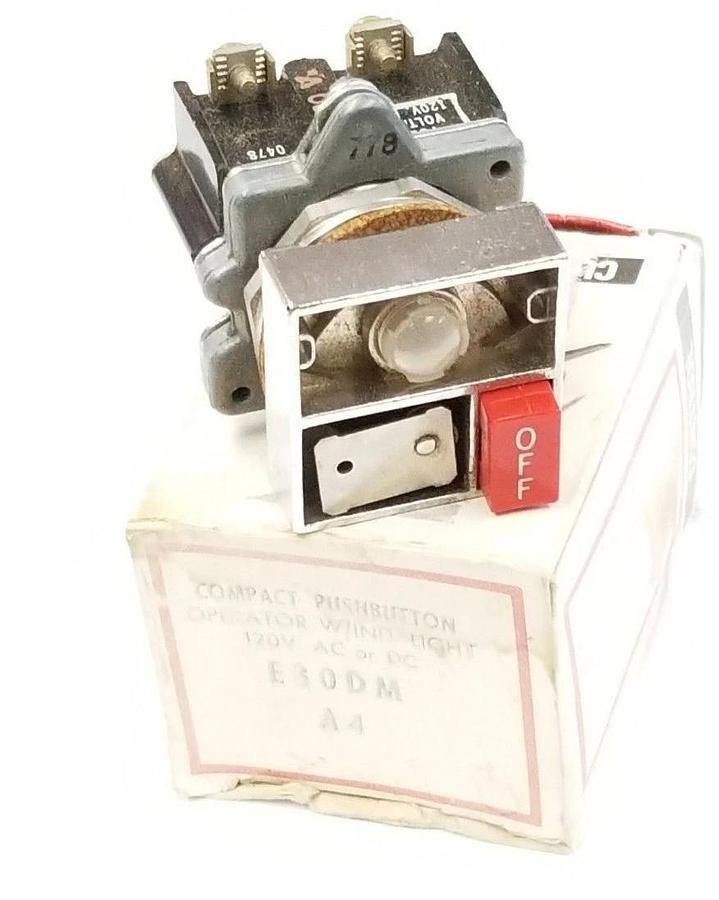 Used NIB EATON CUTLER-HAMMER E30DM COMPACT PUSHBUTTON OPERATOR W/IND LIGHT