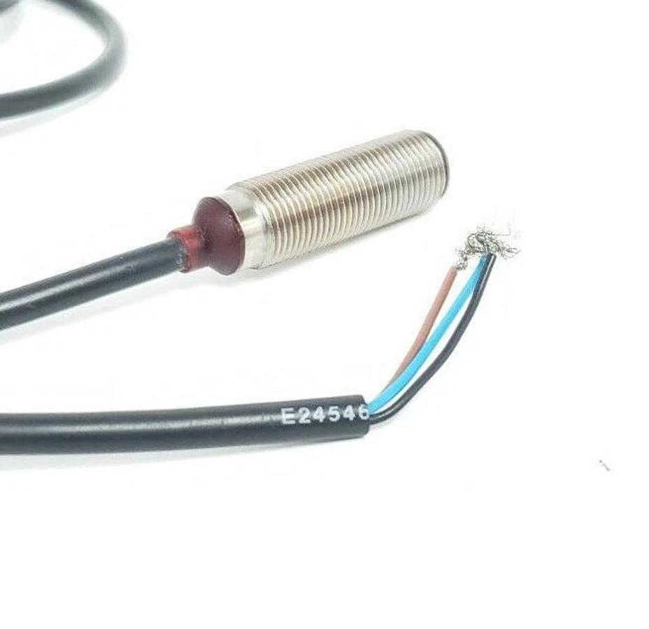 Used OMRON E3FA-DN14 PHOTOELECTRIC SENSOR DN14 E3FADN14, 86'' LEAD