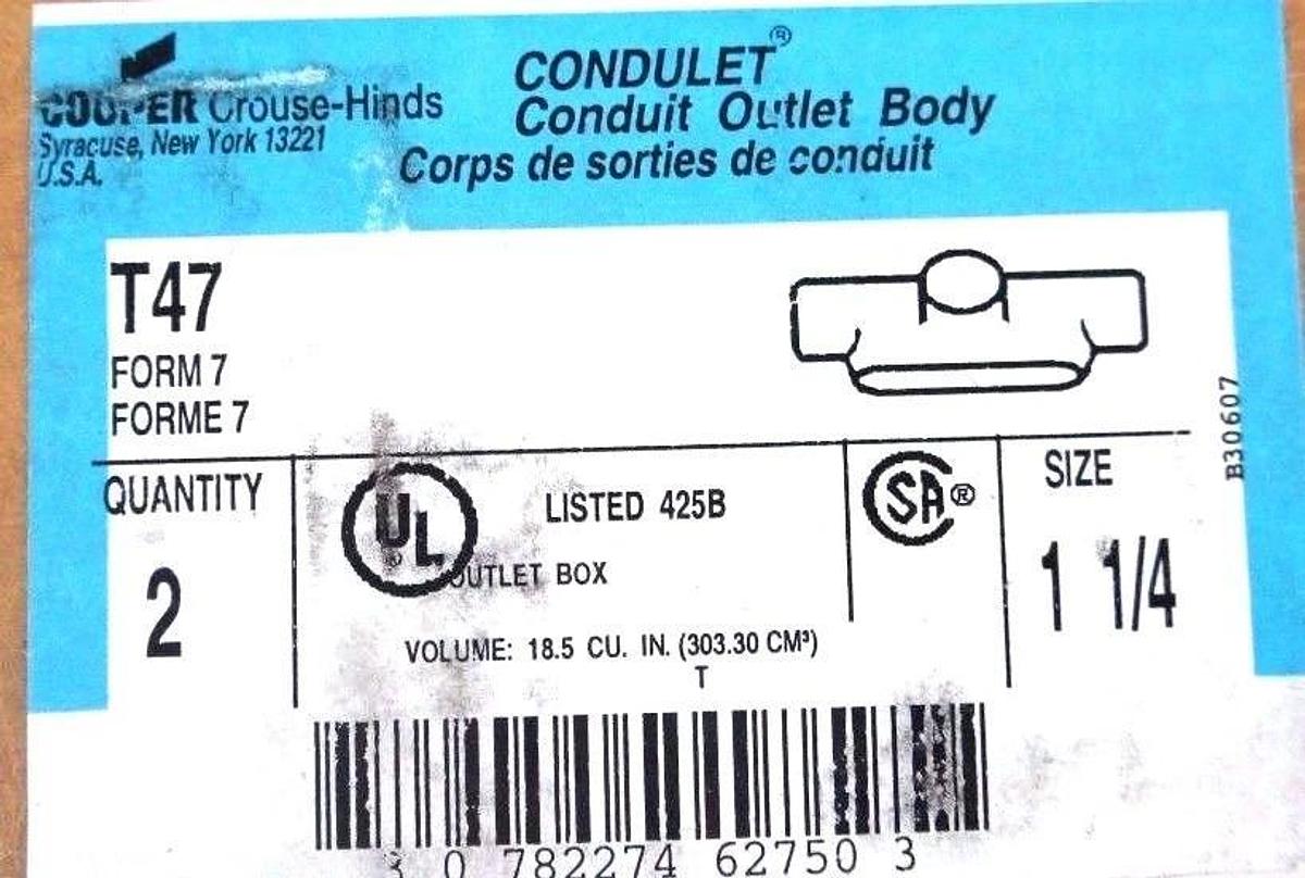 Used BOX OF 2 NEW COOPER CROUSE-HINDS T47 CONDUIT OUTLET BODIES FORM 7, 1-1/4"